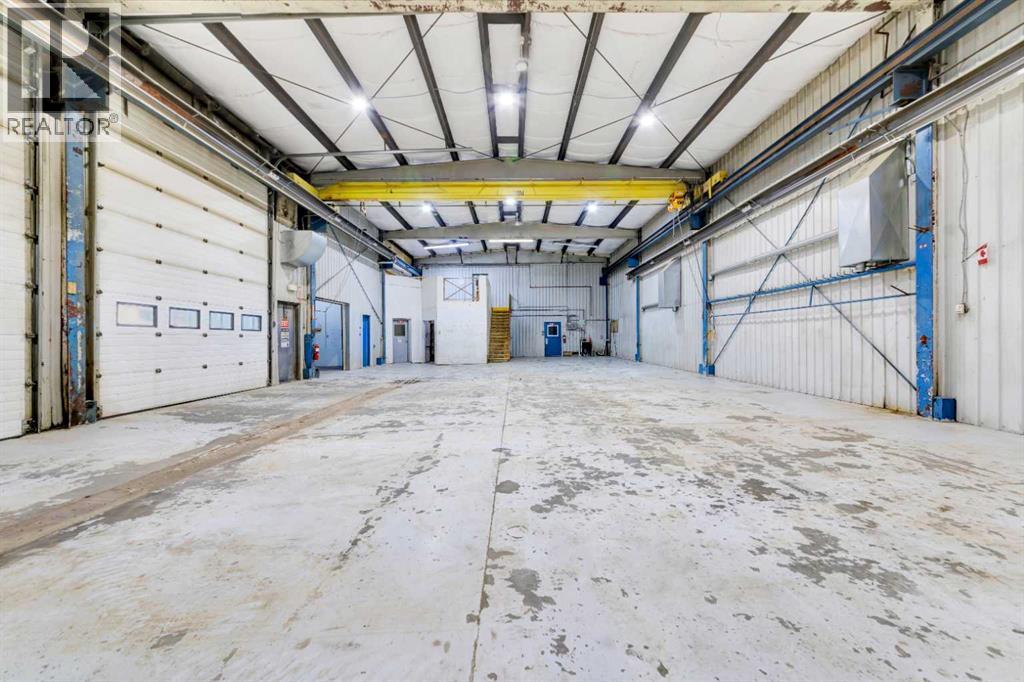 5106 63 Street Property Photo 17