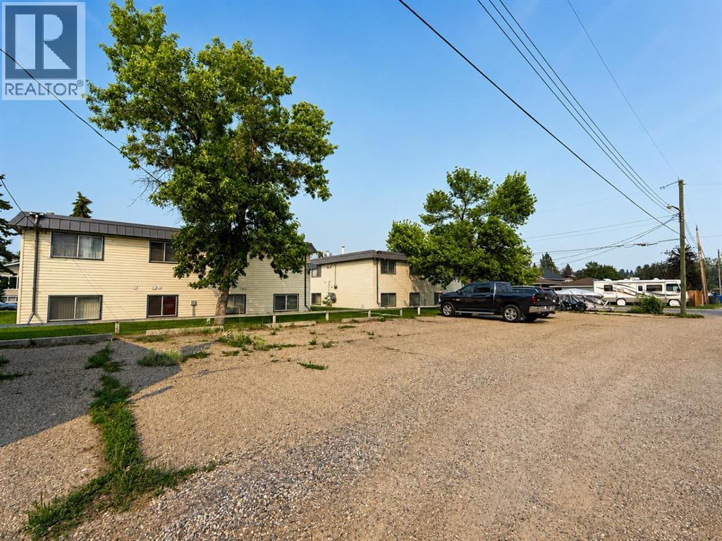 8014805 52 Street Property Photo 19