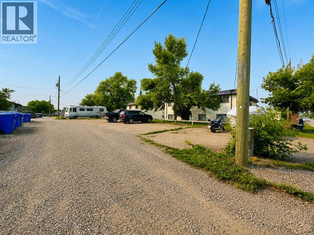8014805 52 Street Property Photo 21