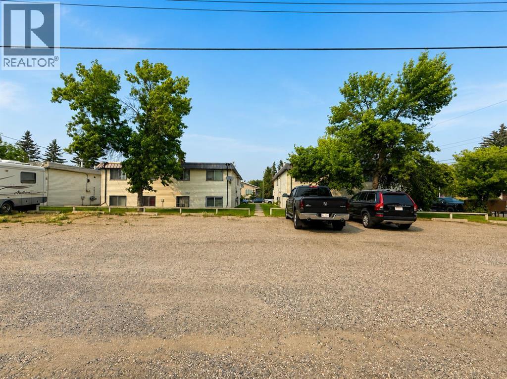 8014805 52 Street Property Photo 22