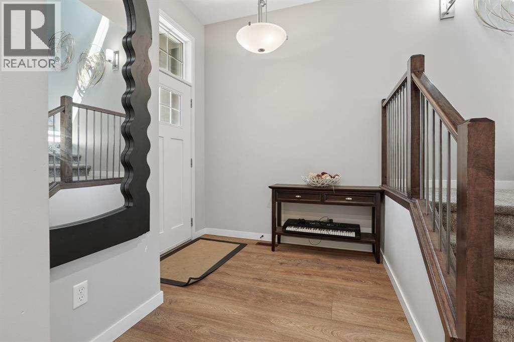 409 Devonia Way W Property Photo 3