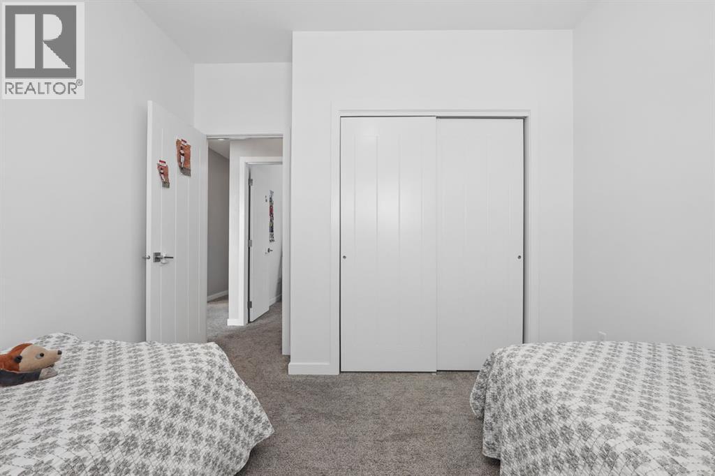 409 Devonia Way W Property Photo 33