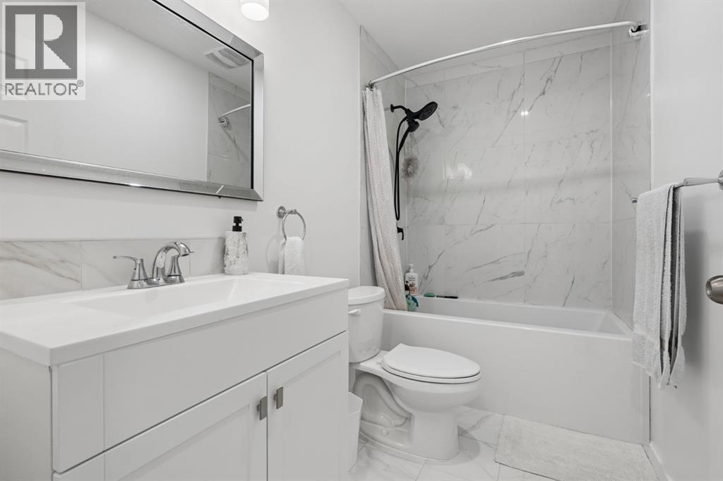 409 Devonia Way W Property Photo 38