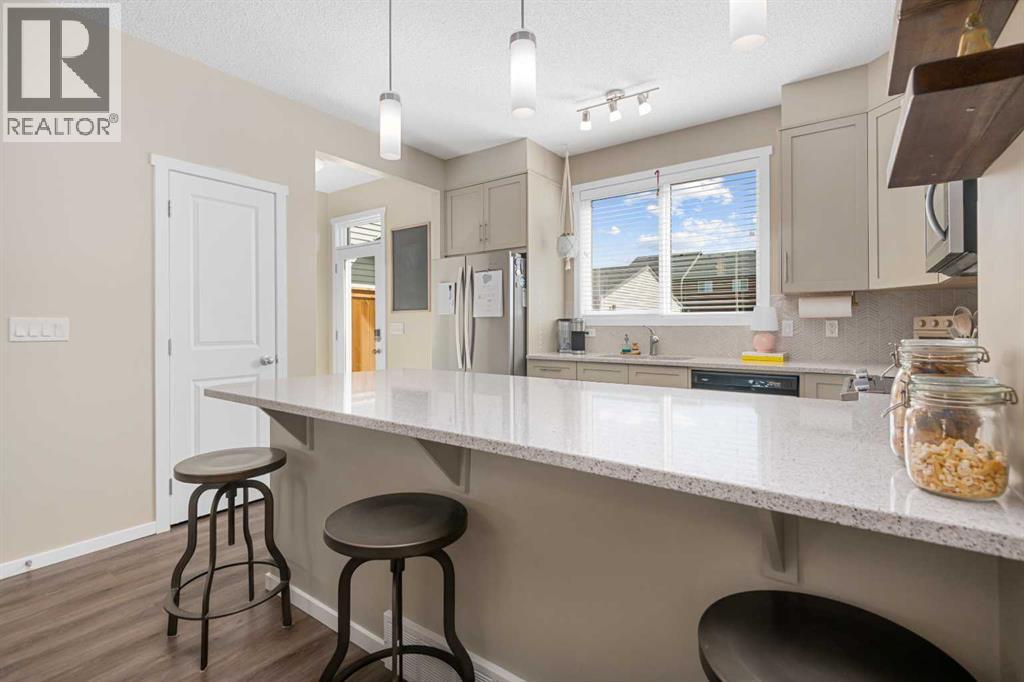 446 Walgrove Way Se Property Photo 8