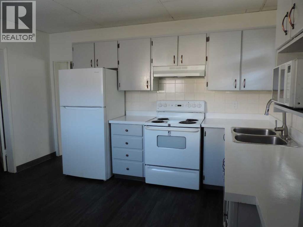208 Patricia Street Property Photo 2