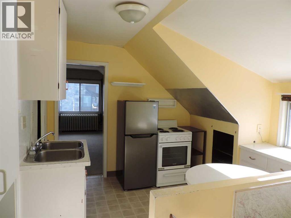 208 Patricia Street Property Photo 10