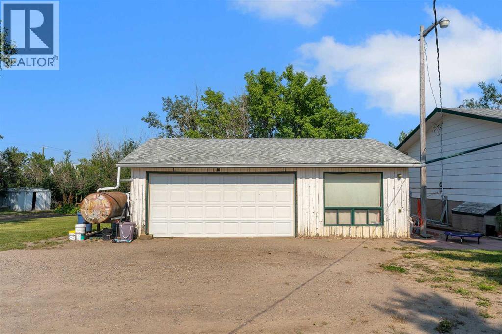 283055 Township Road 250 Property Photo 16