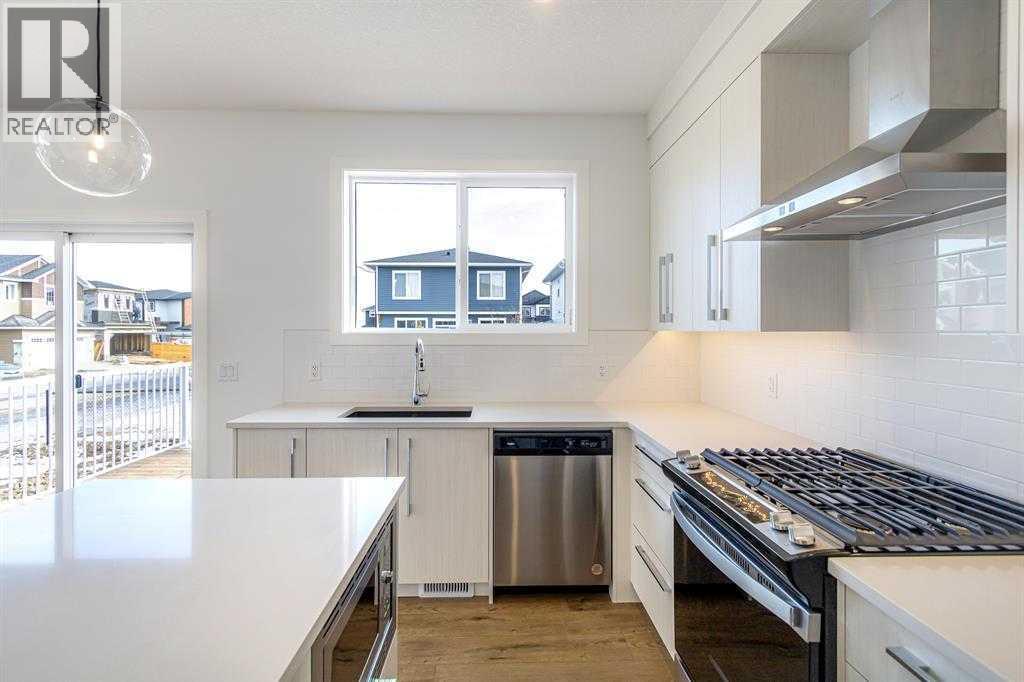 198 Dawson Harbour Hill Property Photo 10