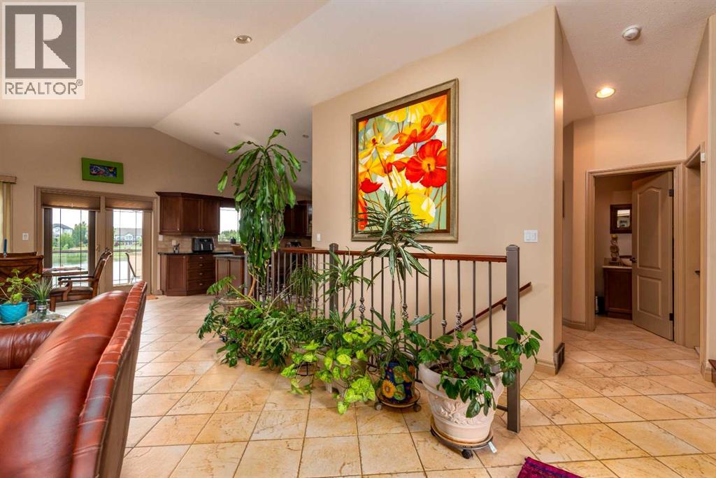 5204 15 Street Property Photo 6