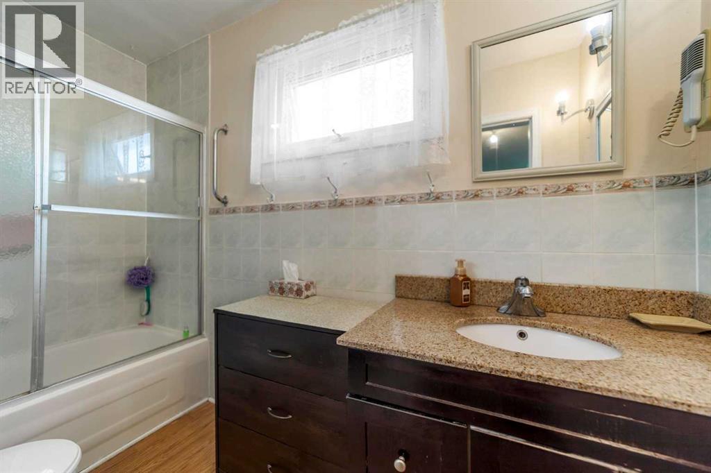 1019 Main Street Property Photo 14