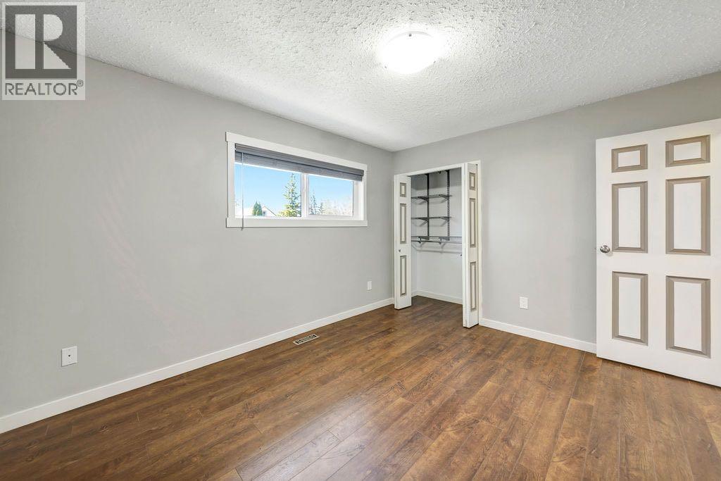 5104 54a Street Property Photo 11