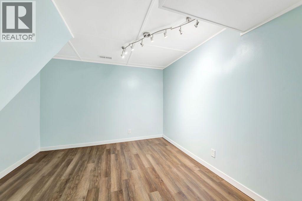 5104 54a Street Property Photo 19