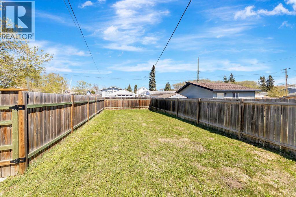 5104 54a Street Property Photo 28
