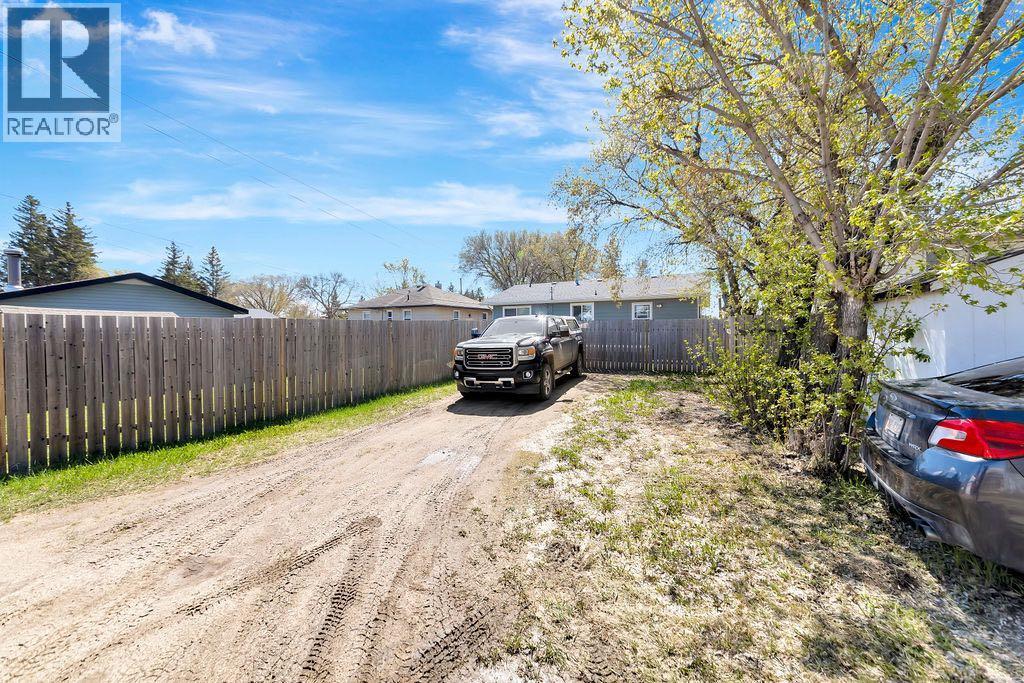 5104 54a Street Property Photo 32