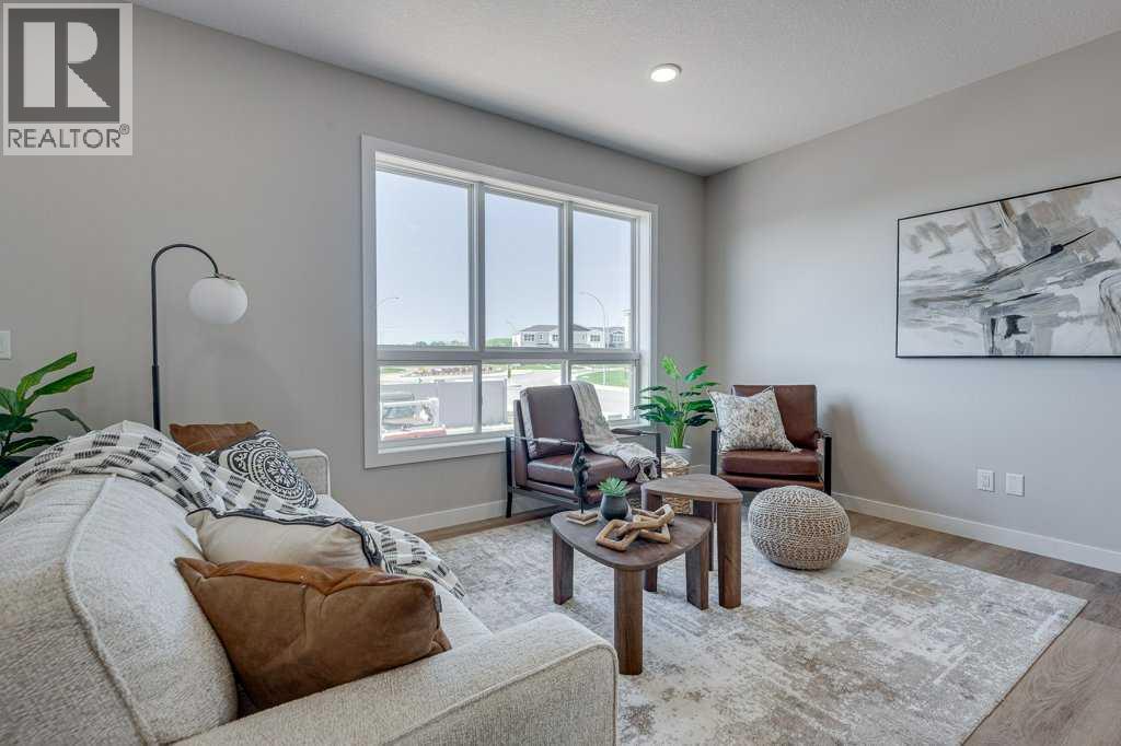 15 Ellington Crescent Property Photo 9