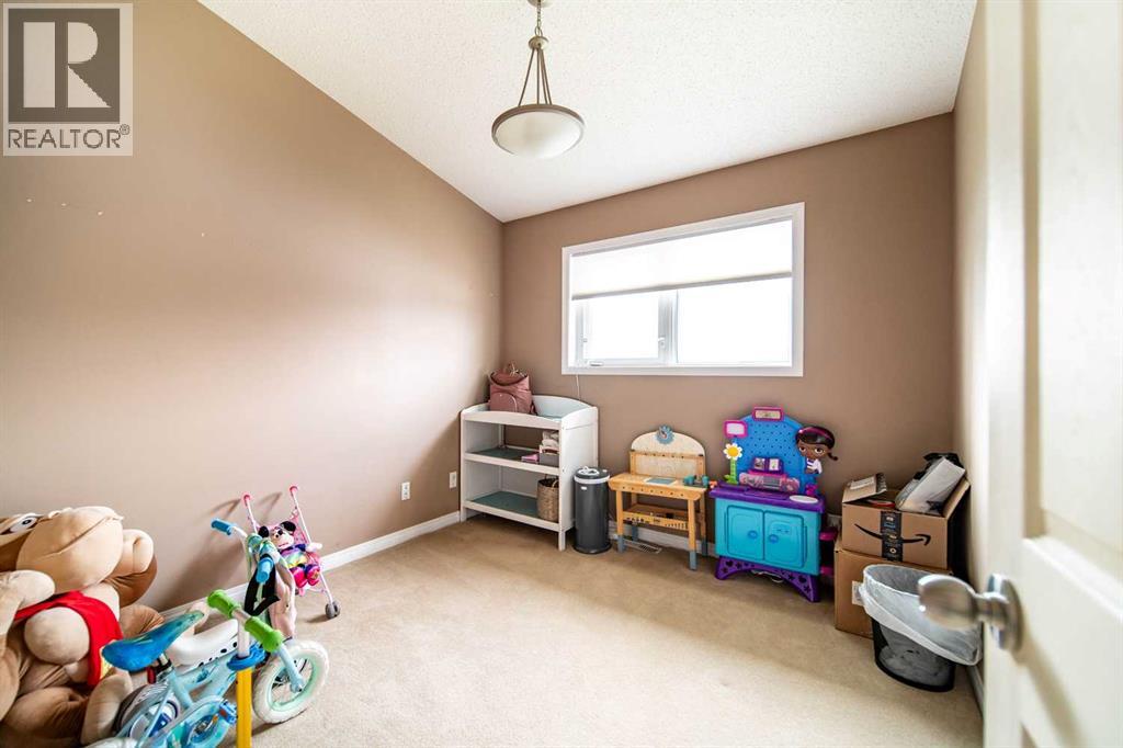 1025 30 Street Property Photo 9