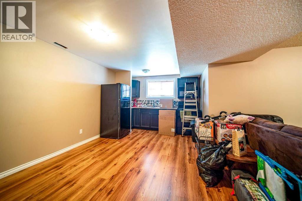 1025 30 Street Property Photo 12