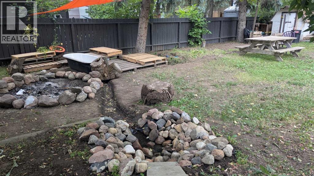 5028 52 Street Property Photo 30