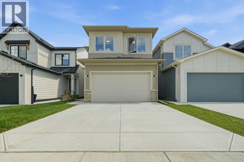 143 Belvedere Crescent Se Property Photo 3