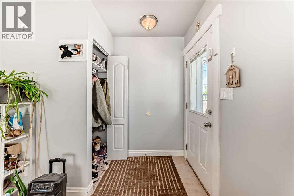4004 7 Avenue Sw Property Photo 6