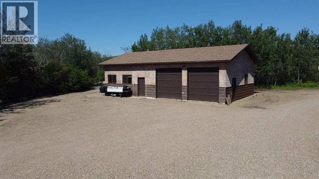 231061 Highway 684 Property Photo 3