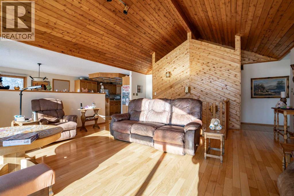 231061 Highway 684 Property Photo 8