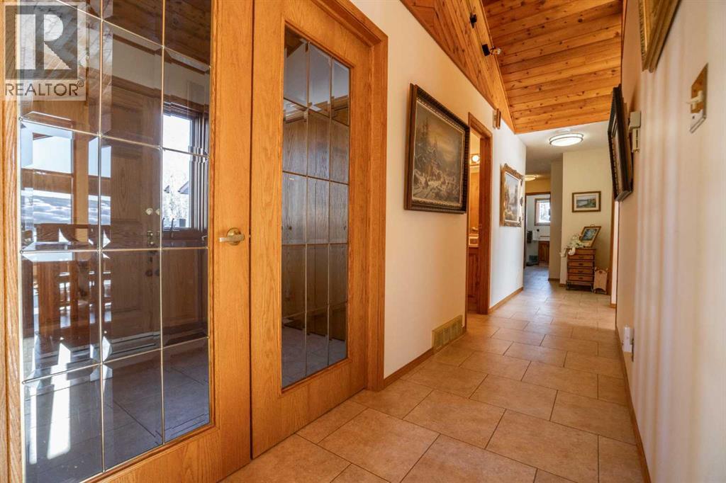 231061 Highway 684 Property Photo 11