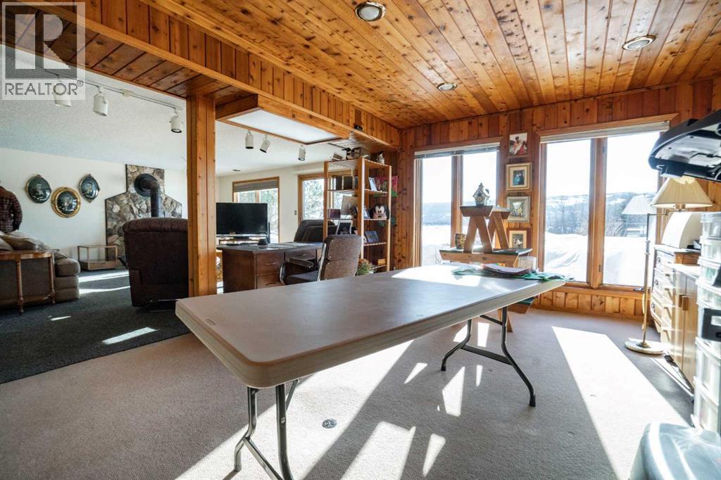 231061 Highway 684 Property Photo 33