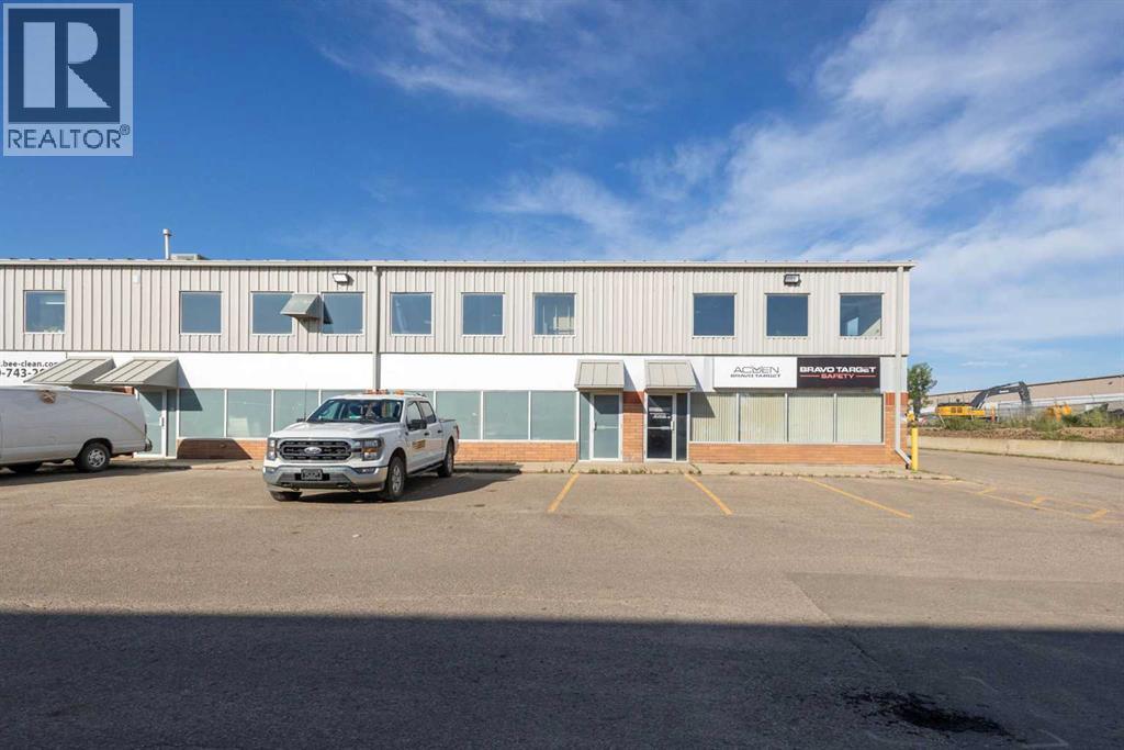 380 Mackenzie Boulevard Property Photo 2
