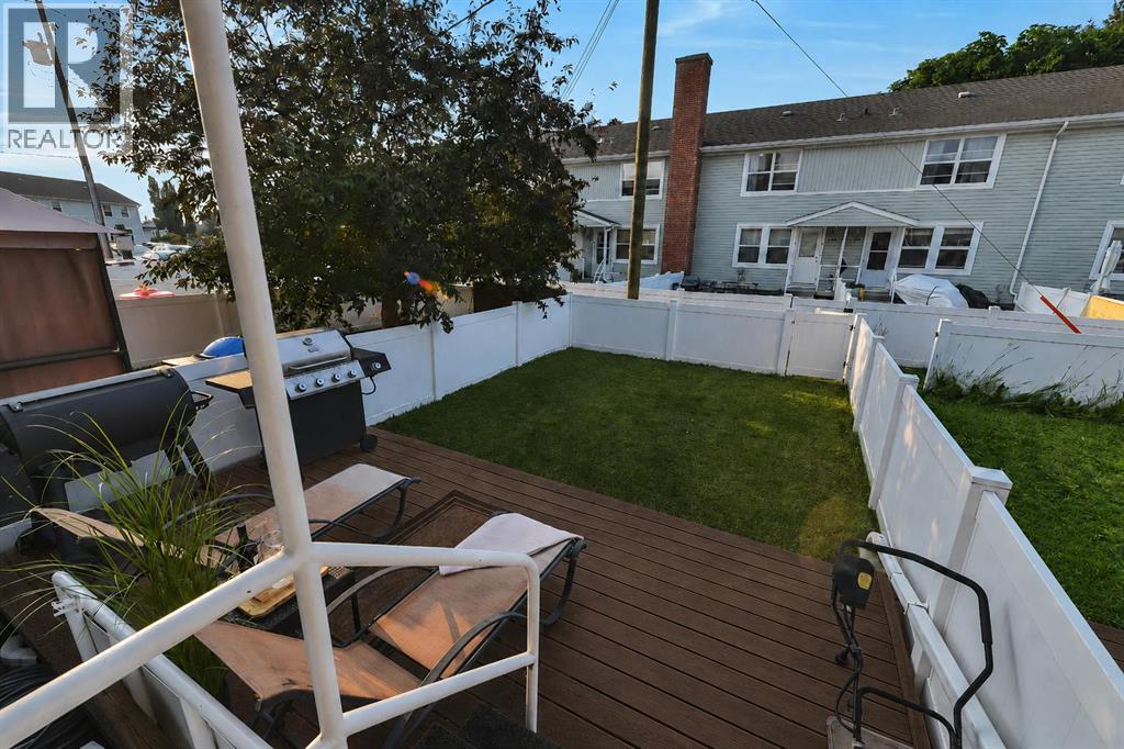 37 Poplar Crescent Property Photo 27