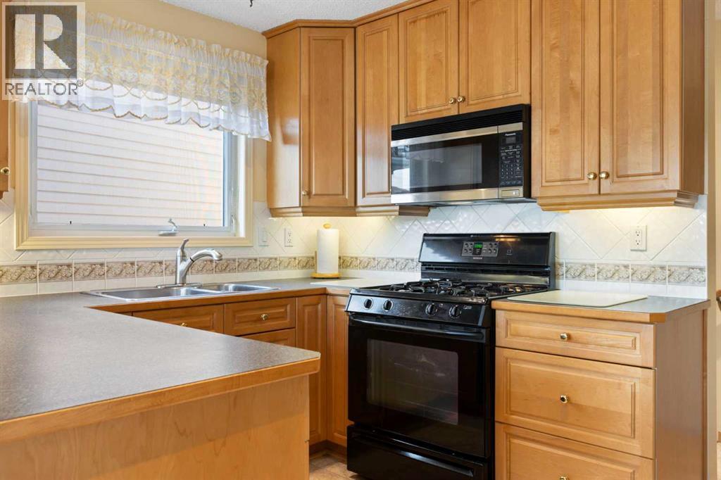 243 Radcliffe Place Se Property Photo 16