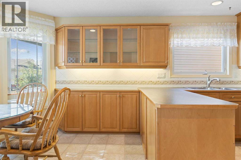 243 Radcliffe Place Se Property Photo 17