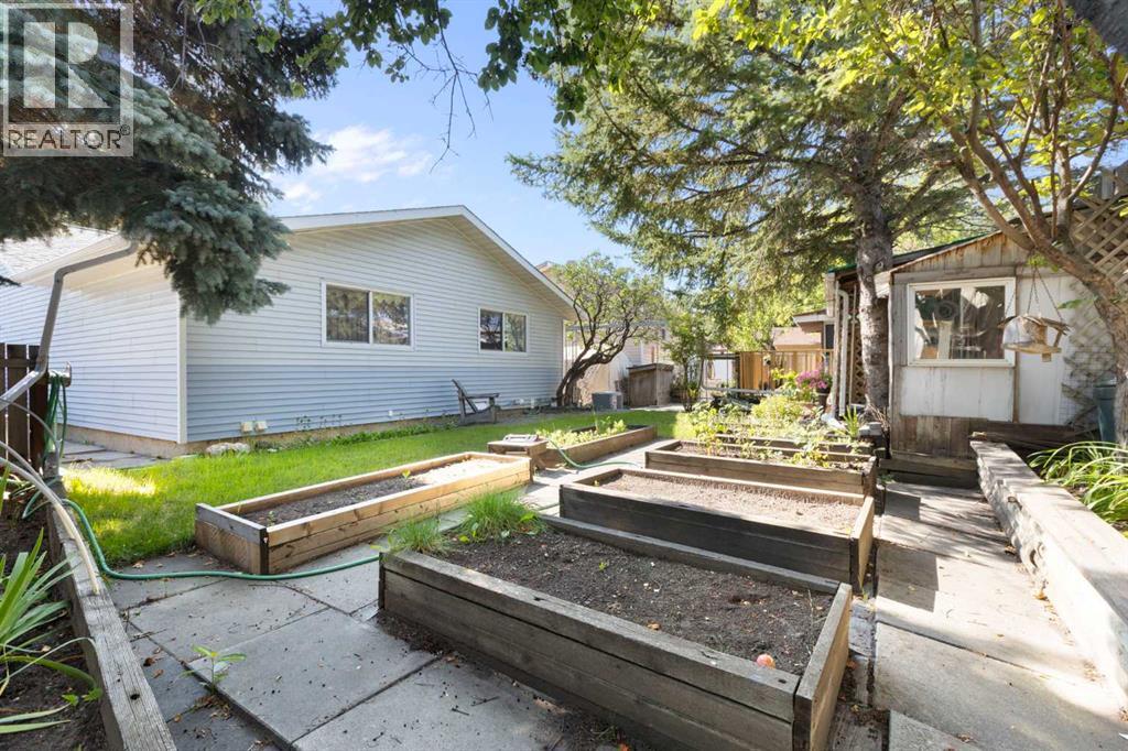 243 Radcliffe Place Se Property Photo 33