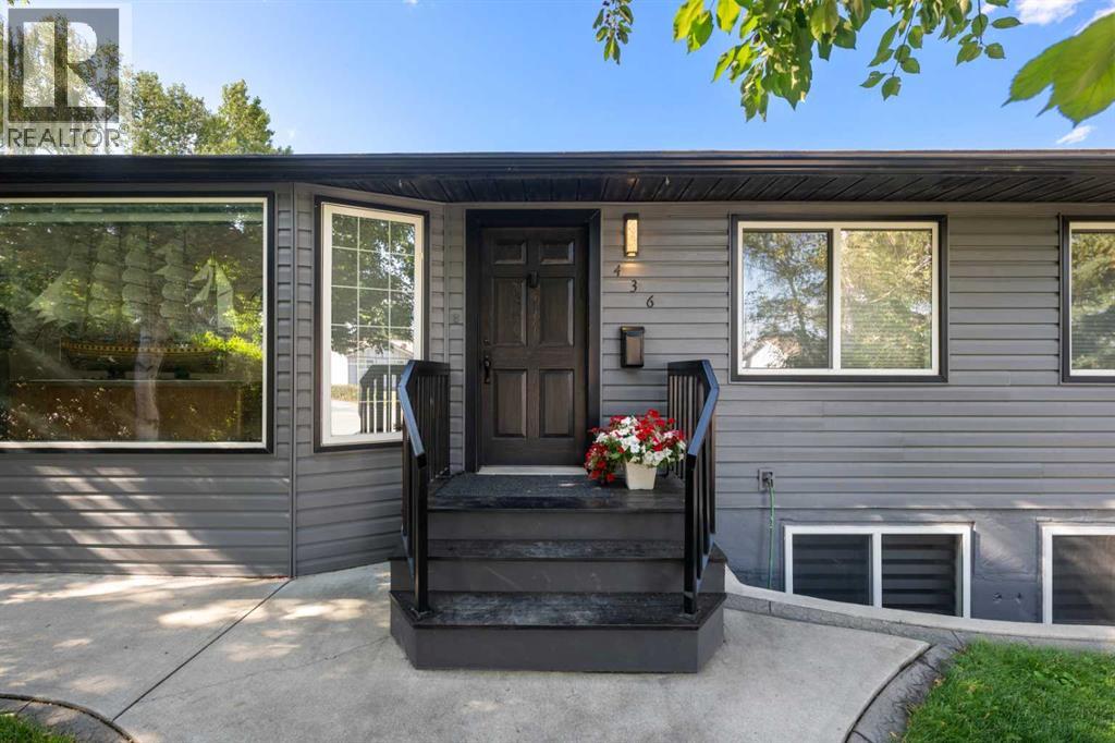 436 Attica Drive Se Property Photo 2