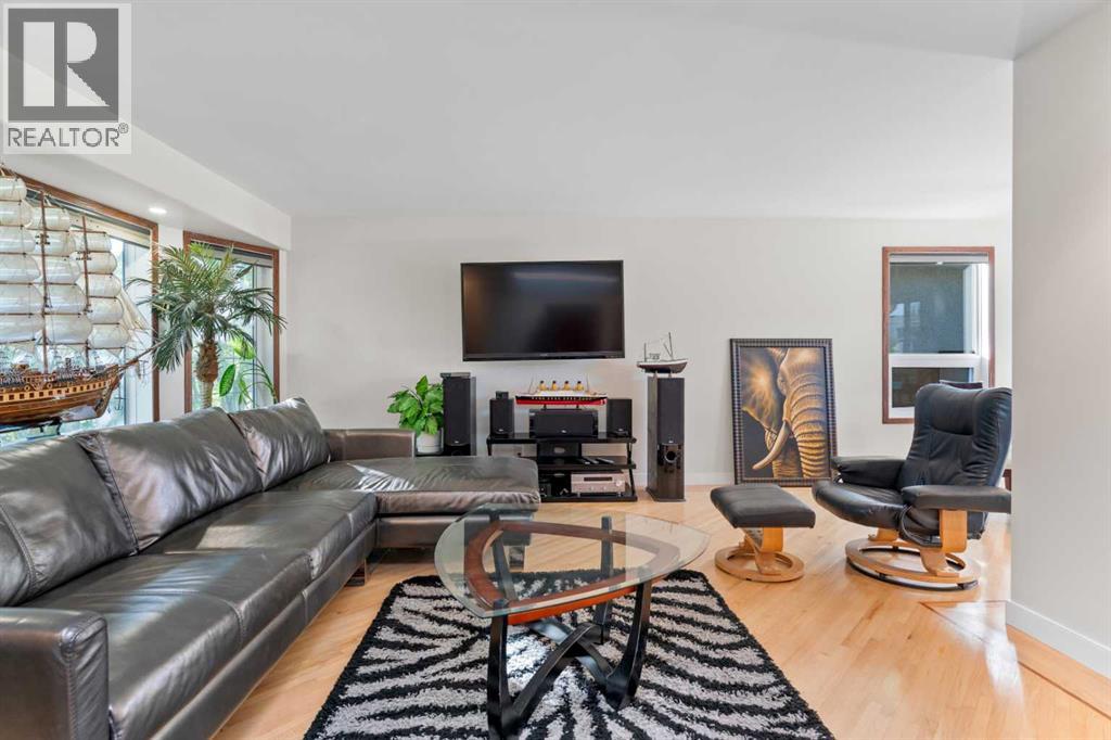 436 Attica Drive Se Property Photo 4