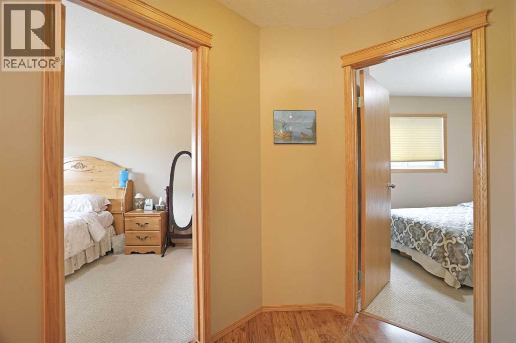 372 Lake Stafford Drive E Property Photo 18