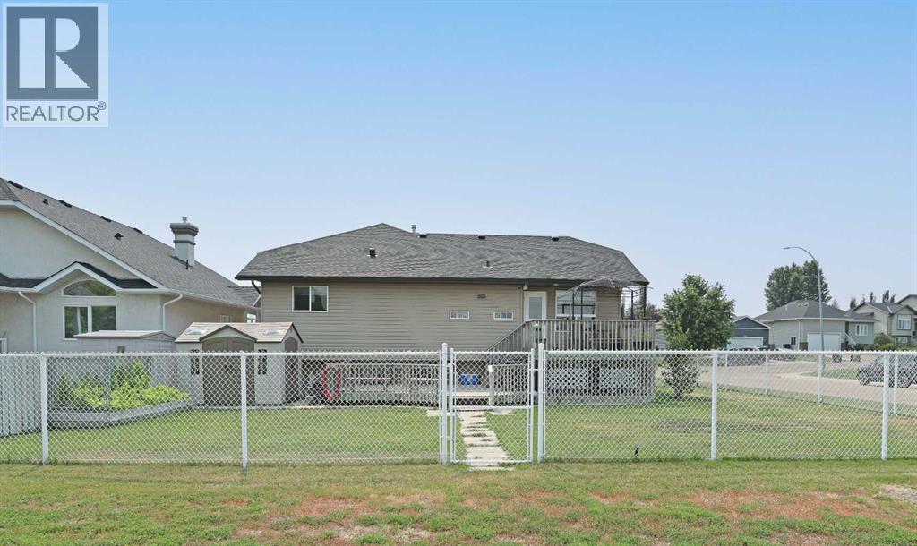 372 Lake Stafford Drive E Property Photo 35
