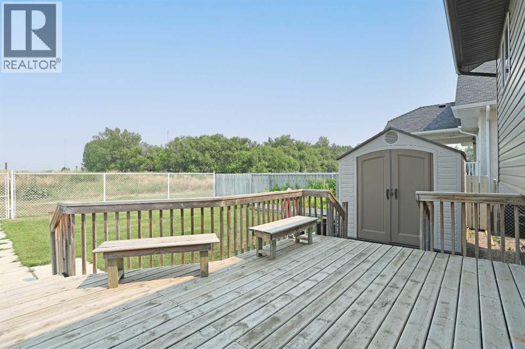 372 Lake Stafford Drive E Property Photo 40
