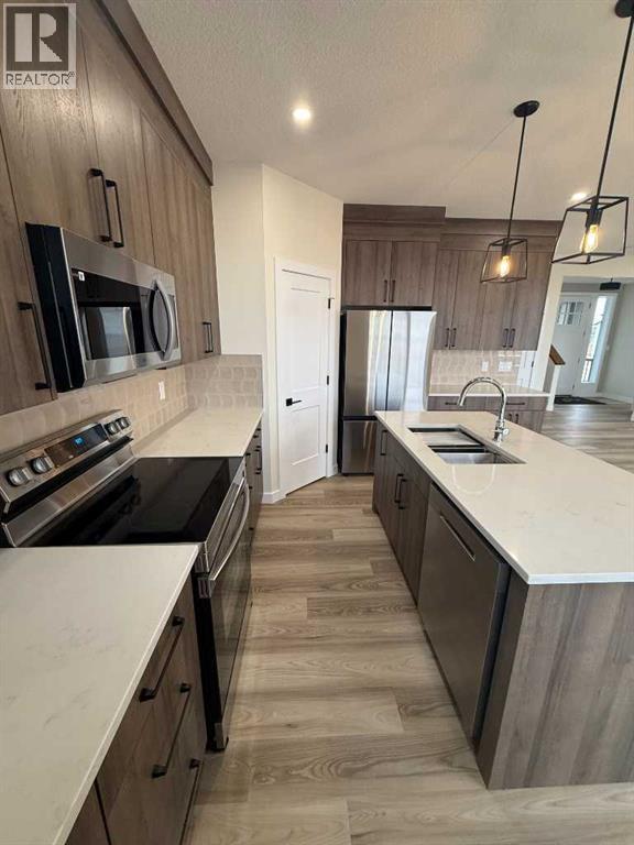 71 Vincent Crescent Property Photo 6