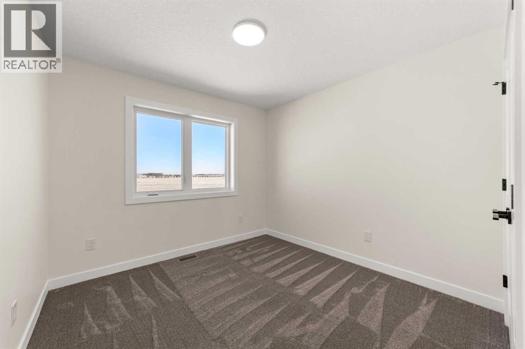 71 Vincent Crescent Property Photo 18