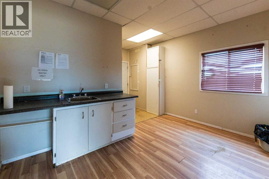5509 Broadway Street Property Photo 11
