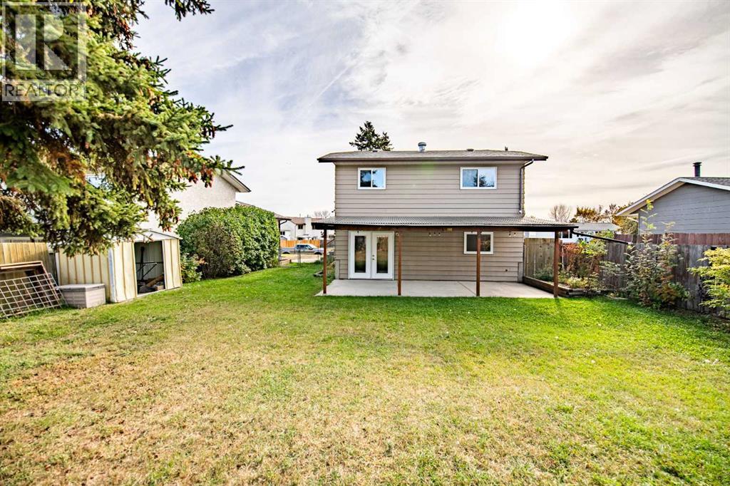 12 Opal Close Property Photo 11