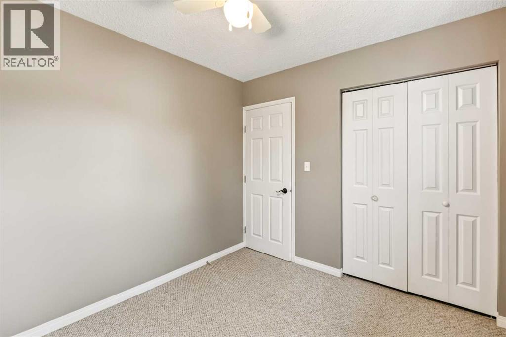 12 Opal Close Property Photo 32