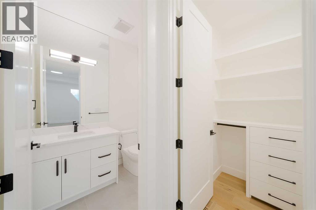 2207 Victoria Crescent Nw Property Photo 37