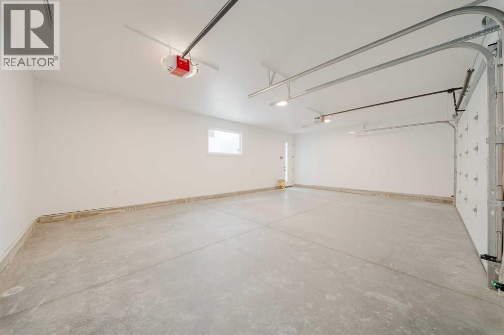 2207 Victoria Crescent Nw Property Photo 49