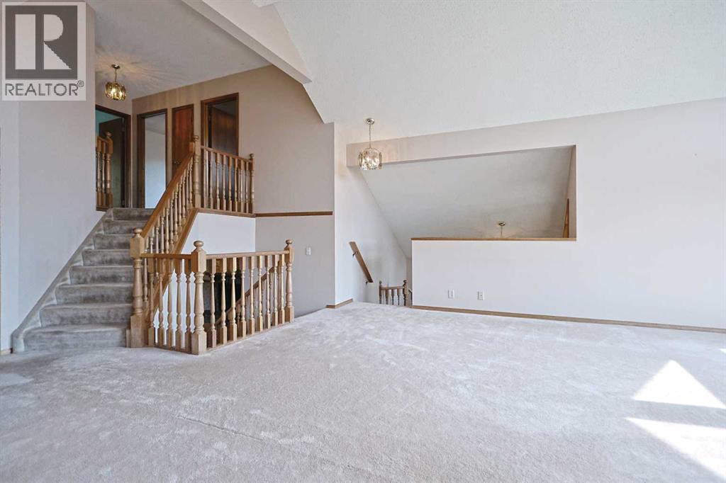 52 Edgeland Road Nw Property Photo 12