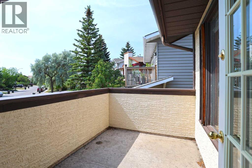 52 Edgeland Road Nw Property Photo 13