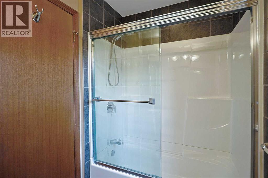 52 Edgeland Road Nw Property Photo 24