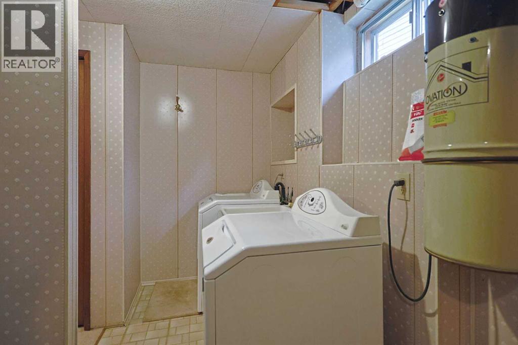52 Edgeland Road Nw Property Photo 32