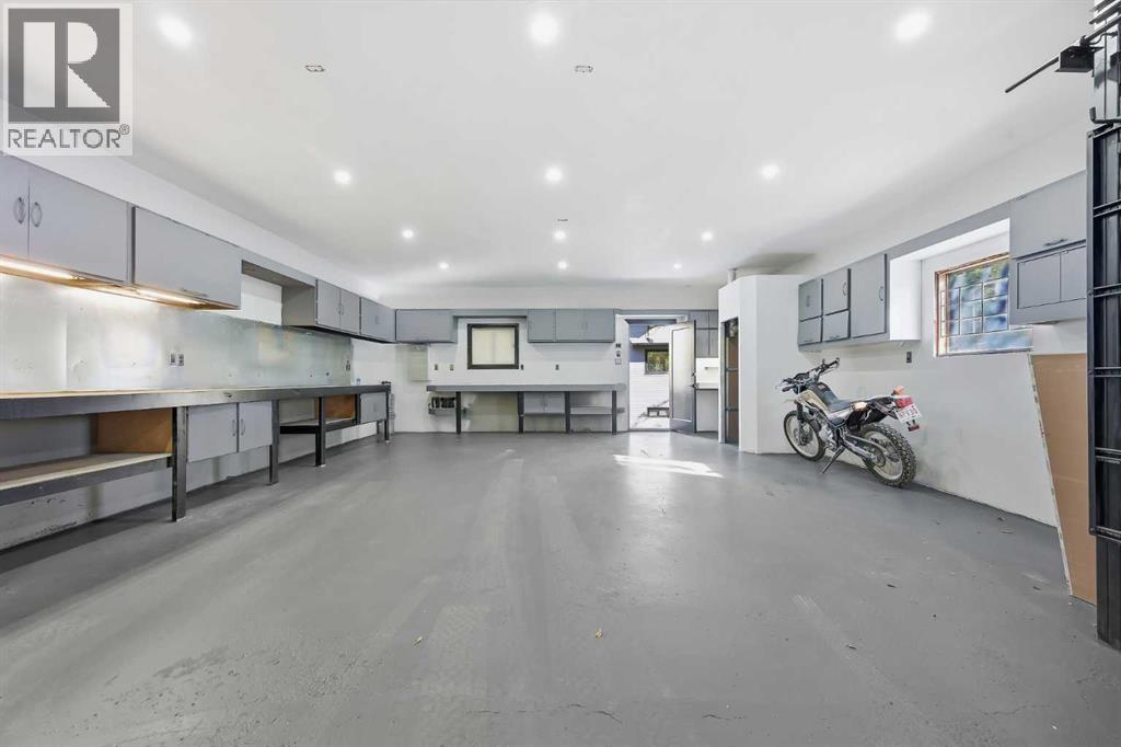 67 Flavelle Road Se Property Photo 44